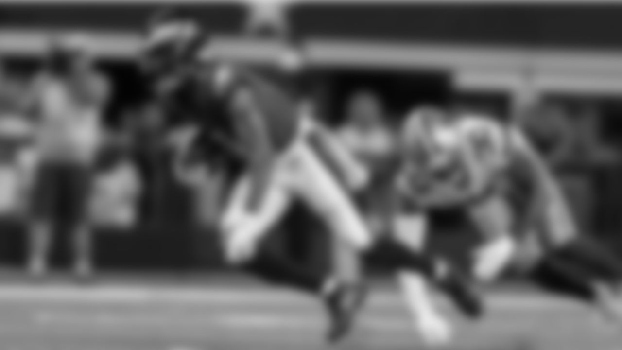 WR DeVonta Smith