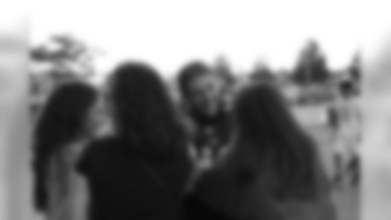 Riley Cooper enjoys time with the fans
