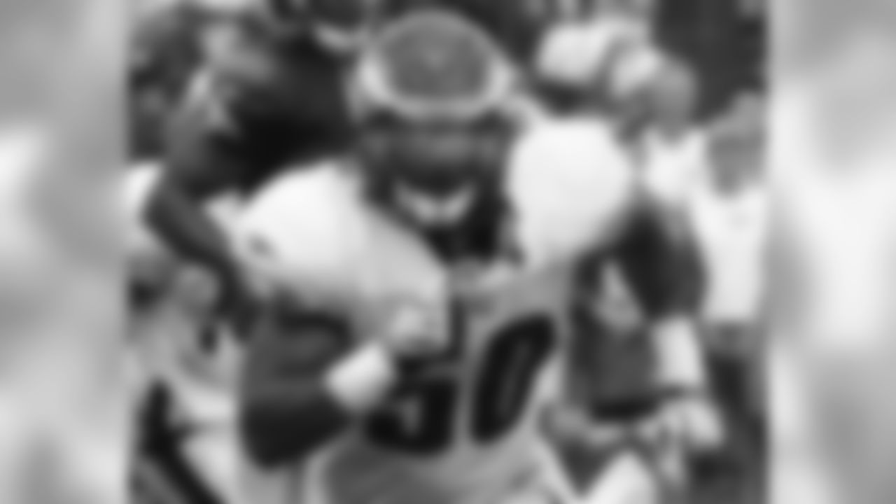 LB Ernie Sims