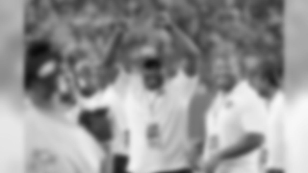 Eagles alum Jeremiah Trotter