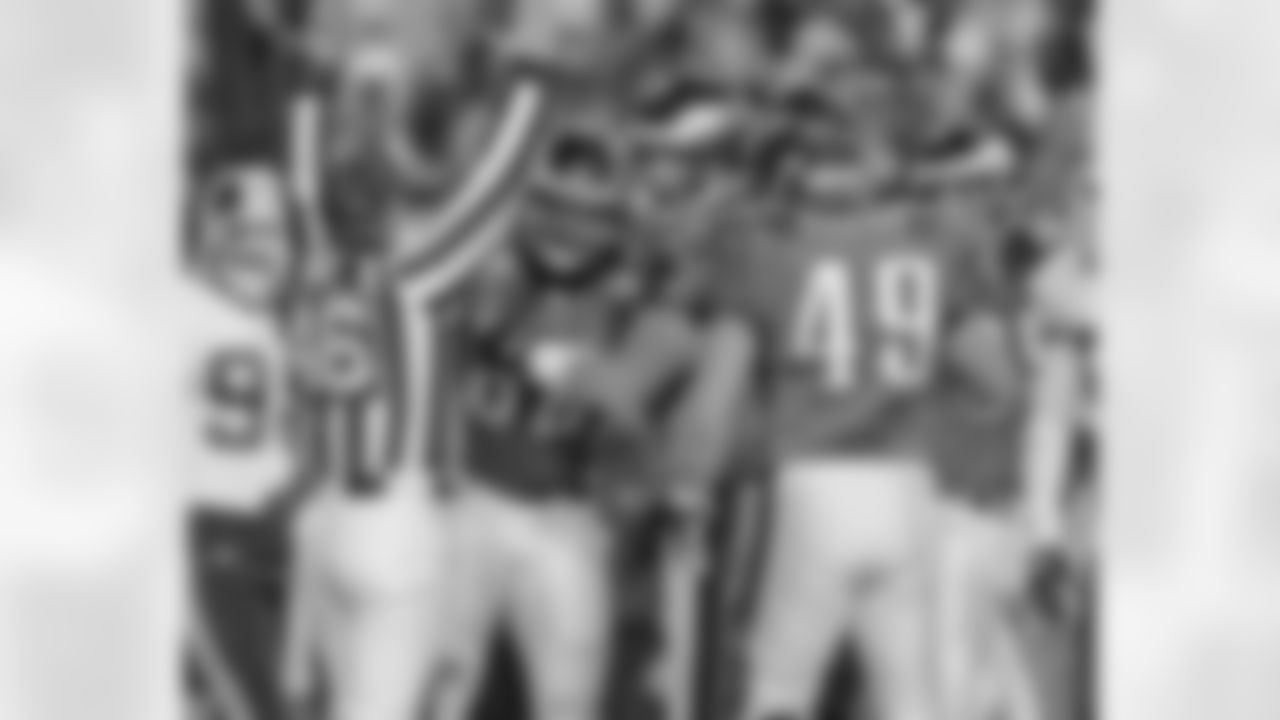 David Akers is back in action with the extra point