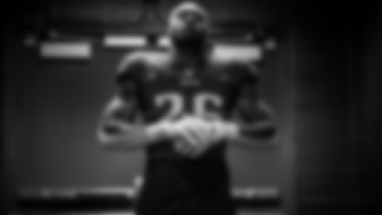RB Miles Sanders