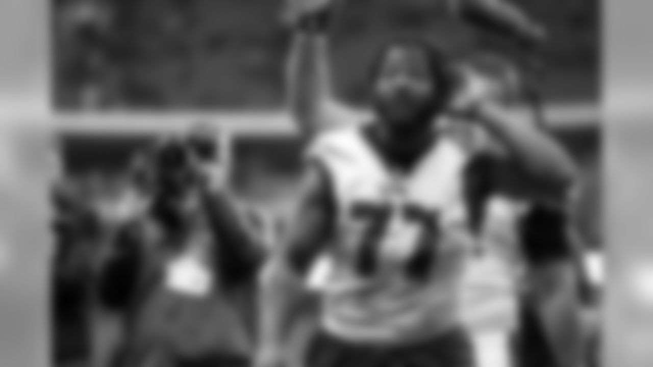 DE Michael Bennett
Philadelphia Eagles vs. Jacksonville Jaguars at Wembley Stadium on October 28, 2018