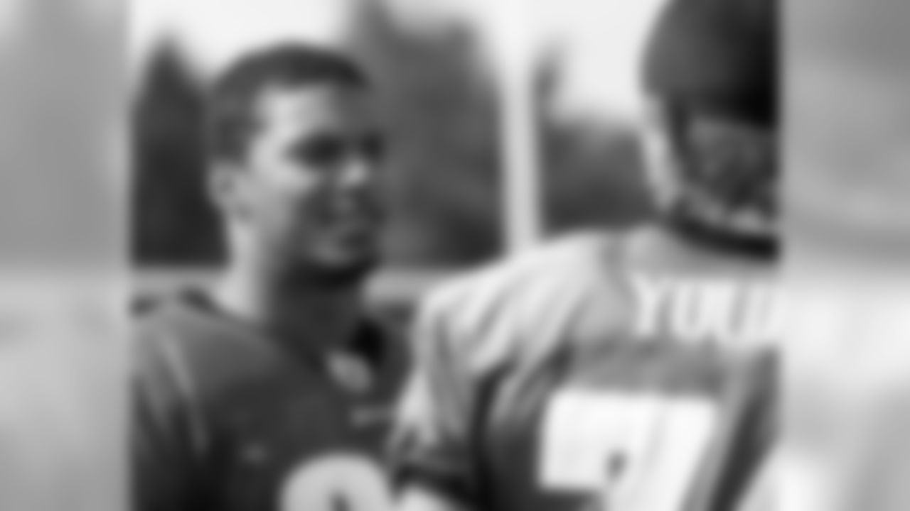 TE L.J. Smith chats with OG Scott Young