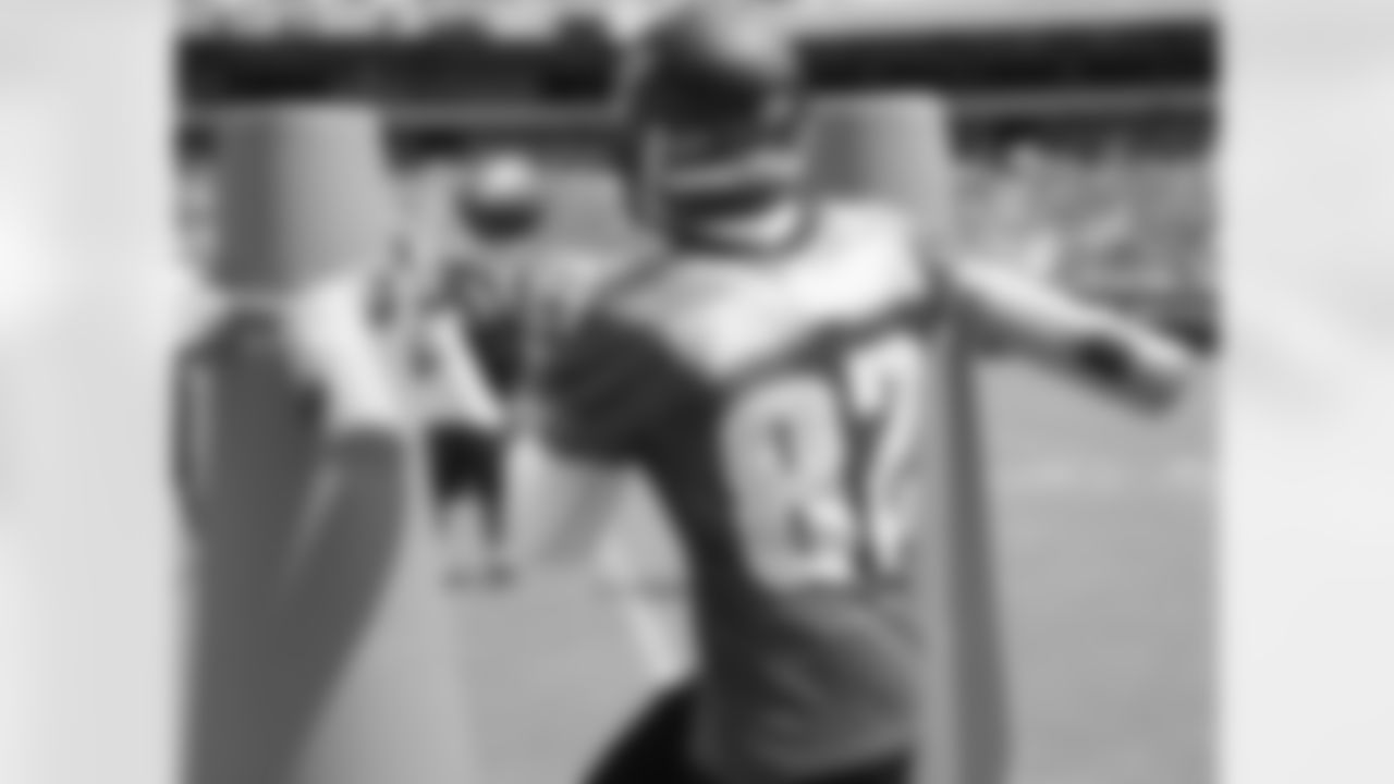 TE Clay Harbor