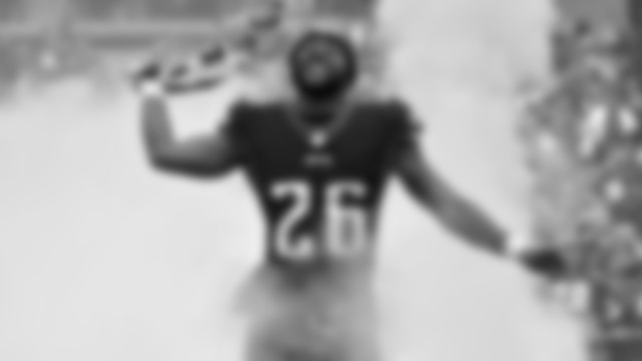 RB Miles Sanders