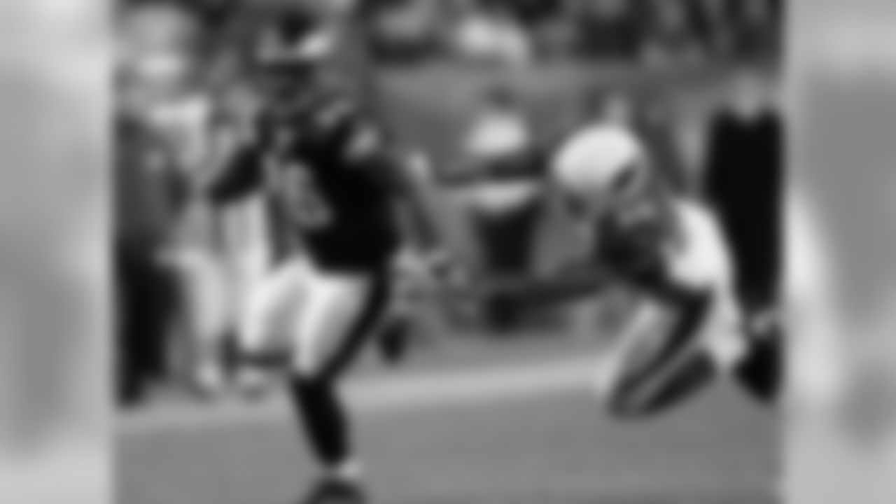 RB Brian Westrbook in the 2008 matchup with the Cardinals