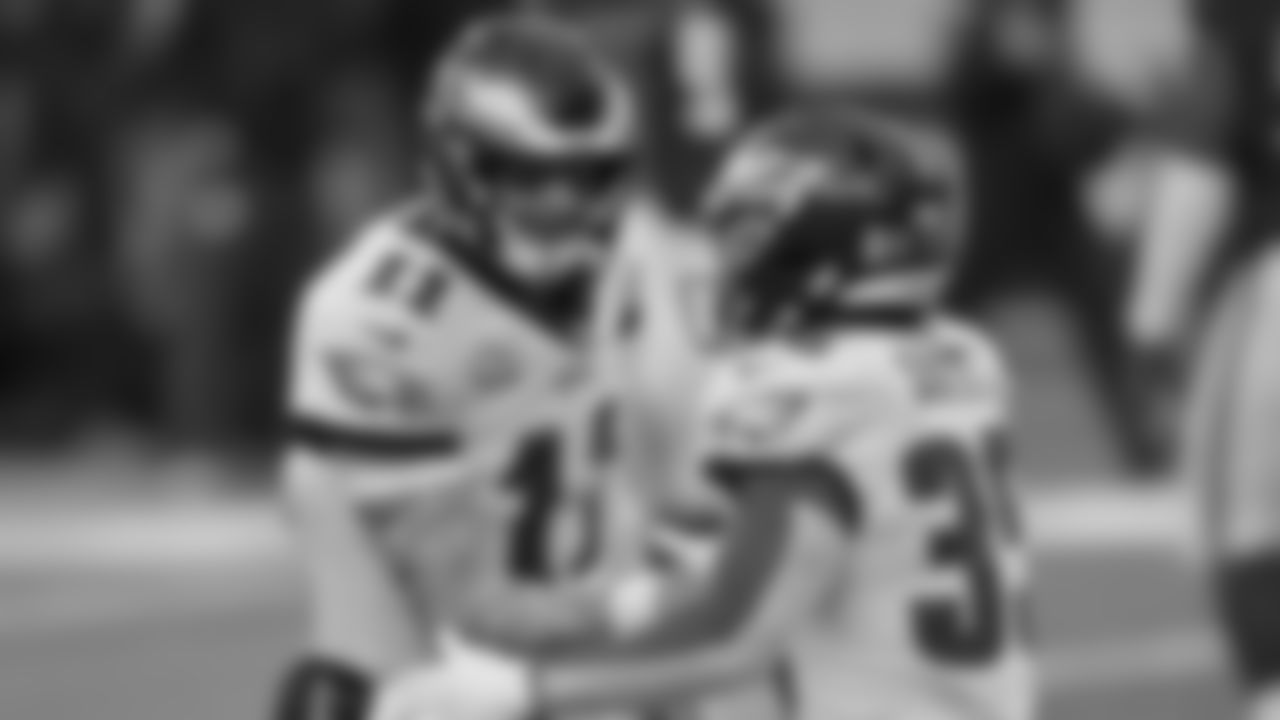 QB Carson Wentz and RB Boston Scott
Philadelphia Eagles vs. New York Giants at MetLife Stadium on November 15, 2020