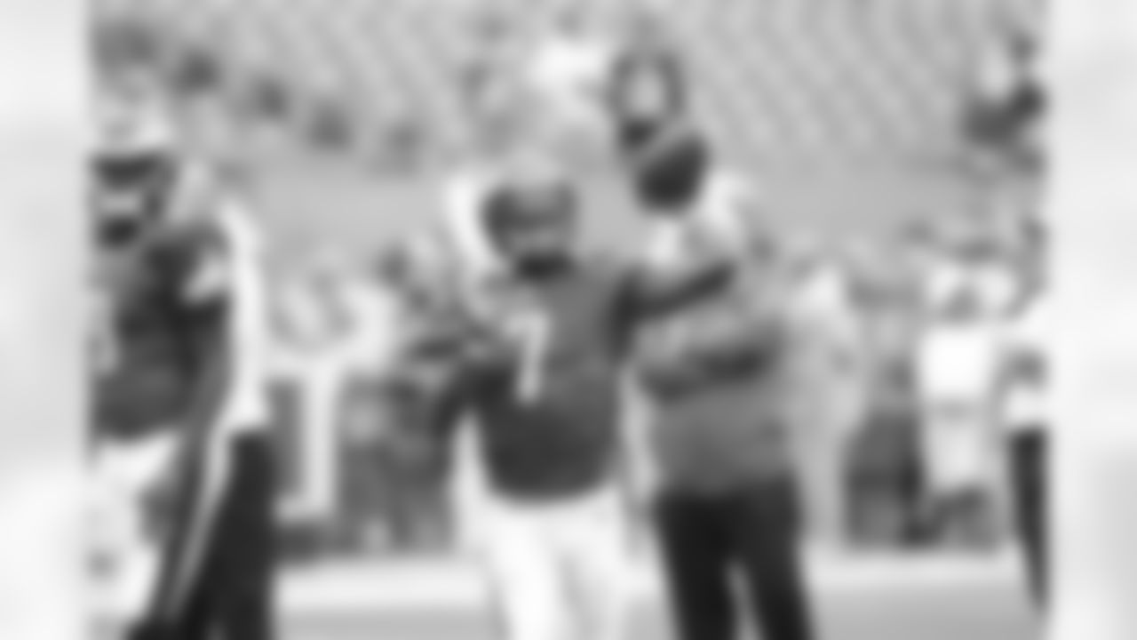 QB Michael Vick
