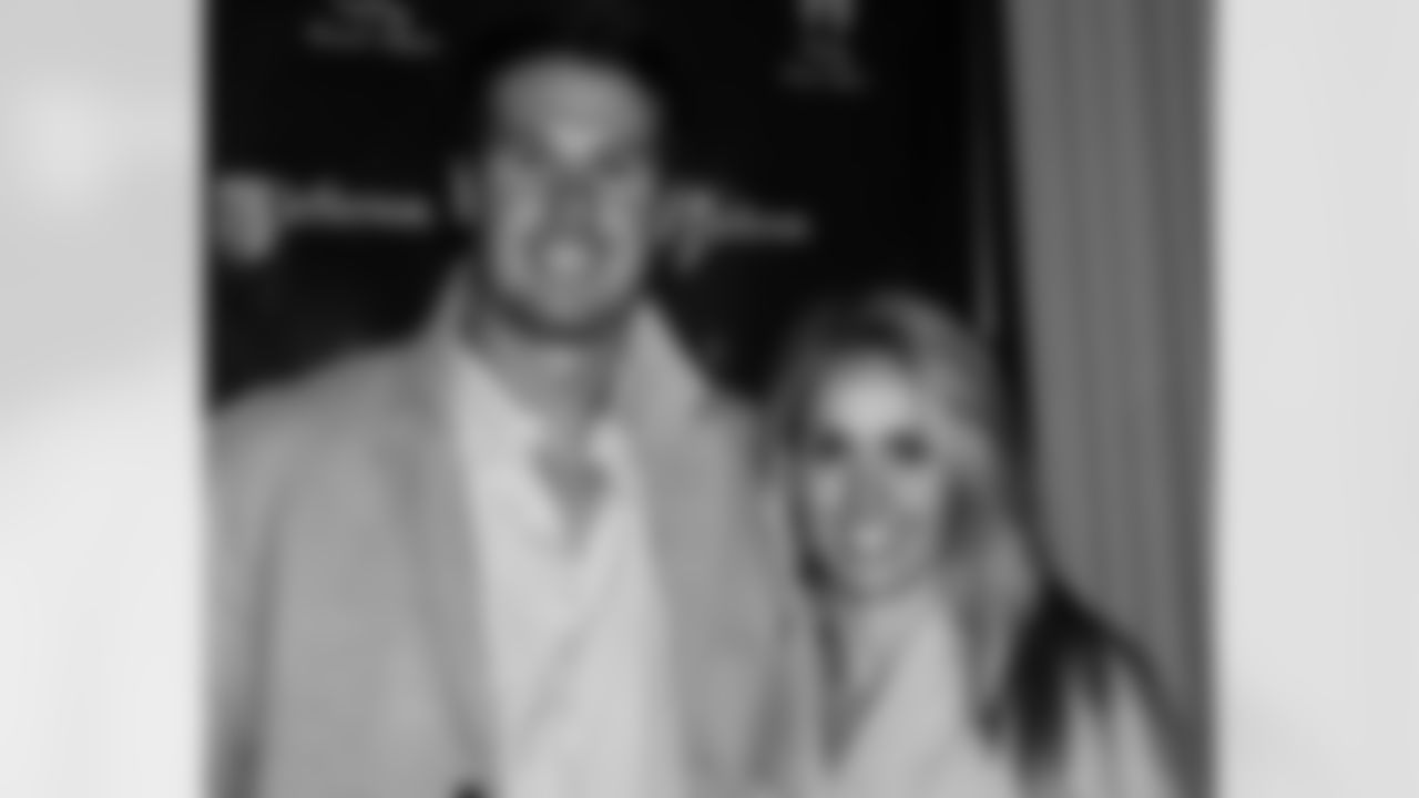 QB A.J. Feeley and his girlfriend Heather Mitts