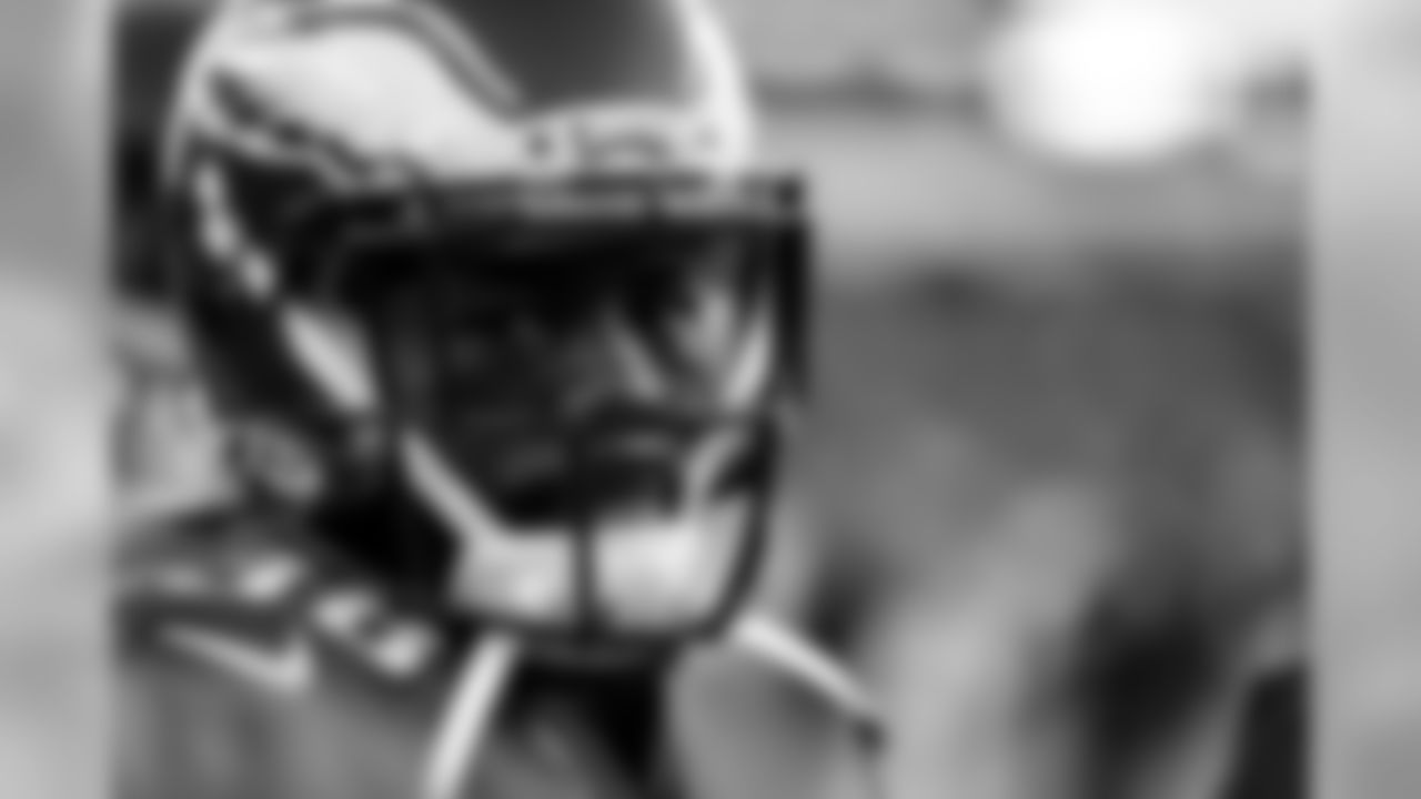 RB Kenjon Barner