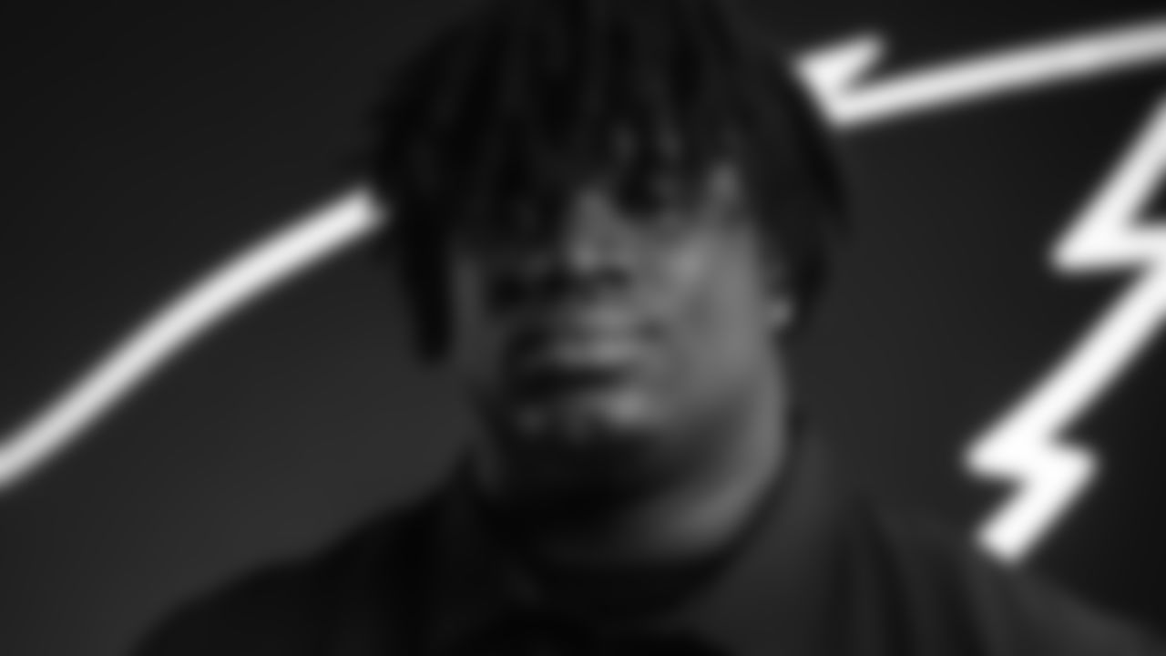 DT Jordan Davis poses for a photo during his tour of the NovaCare Complex on Saturday, April 29.