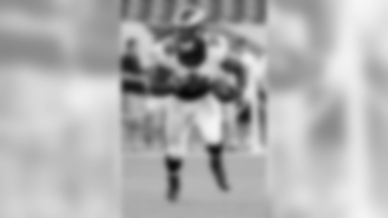 RB Kenjon Barner