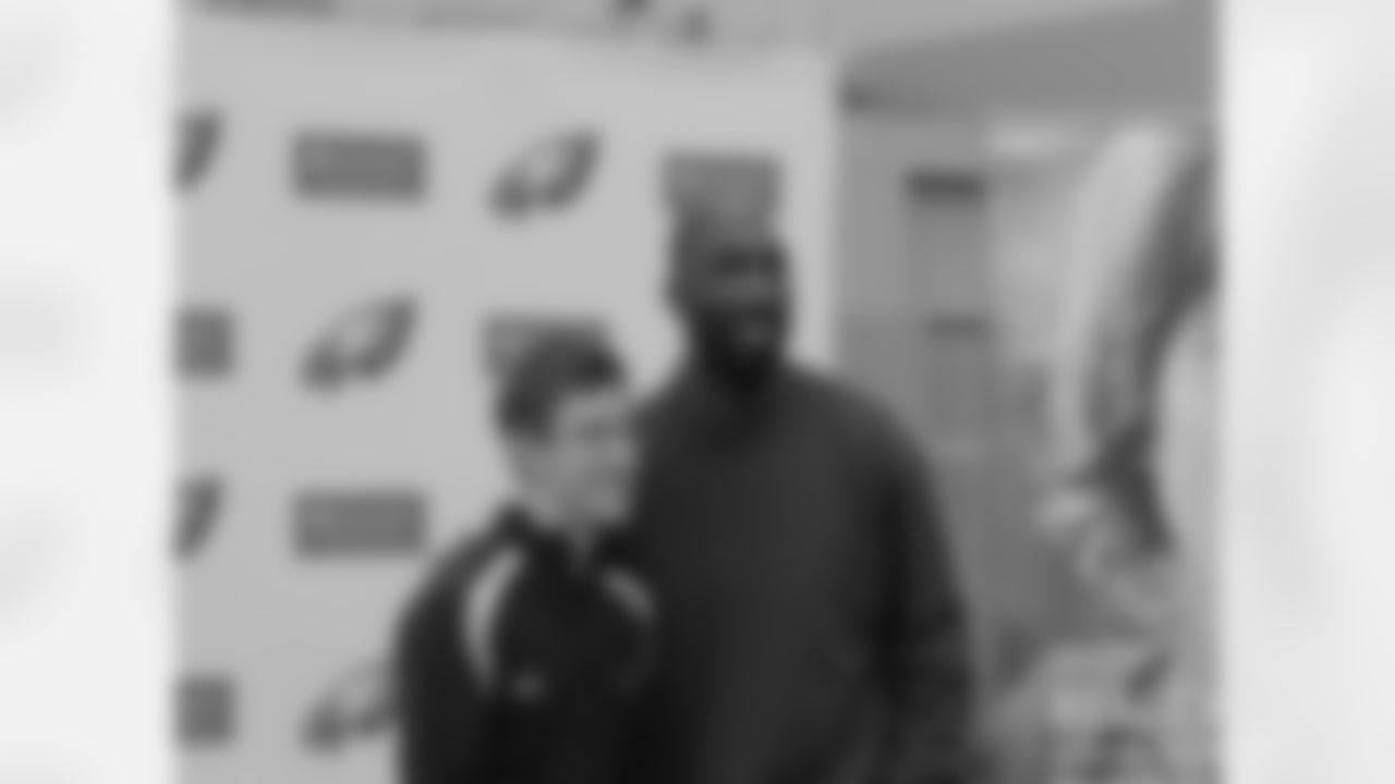 Fans and participants had a chance to meet former Eagles linebacker Ike Reese Saturday
