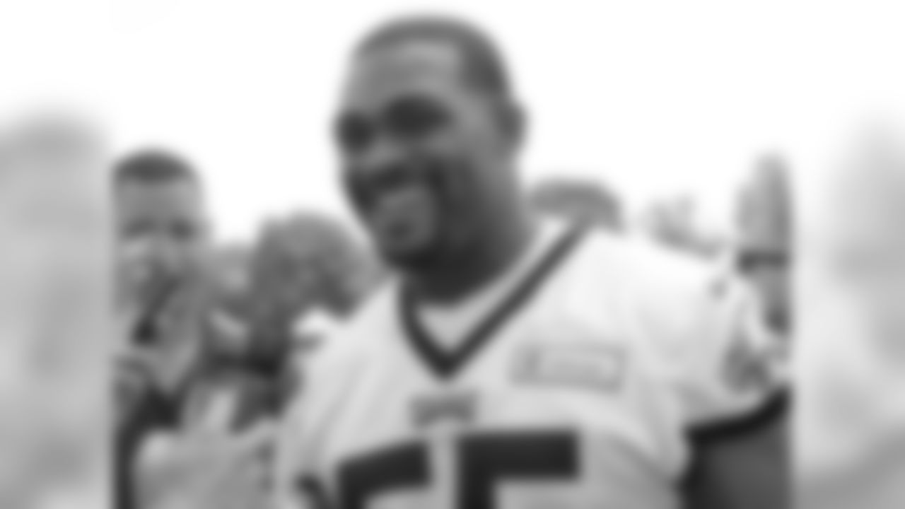 LB Brandon Graham