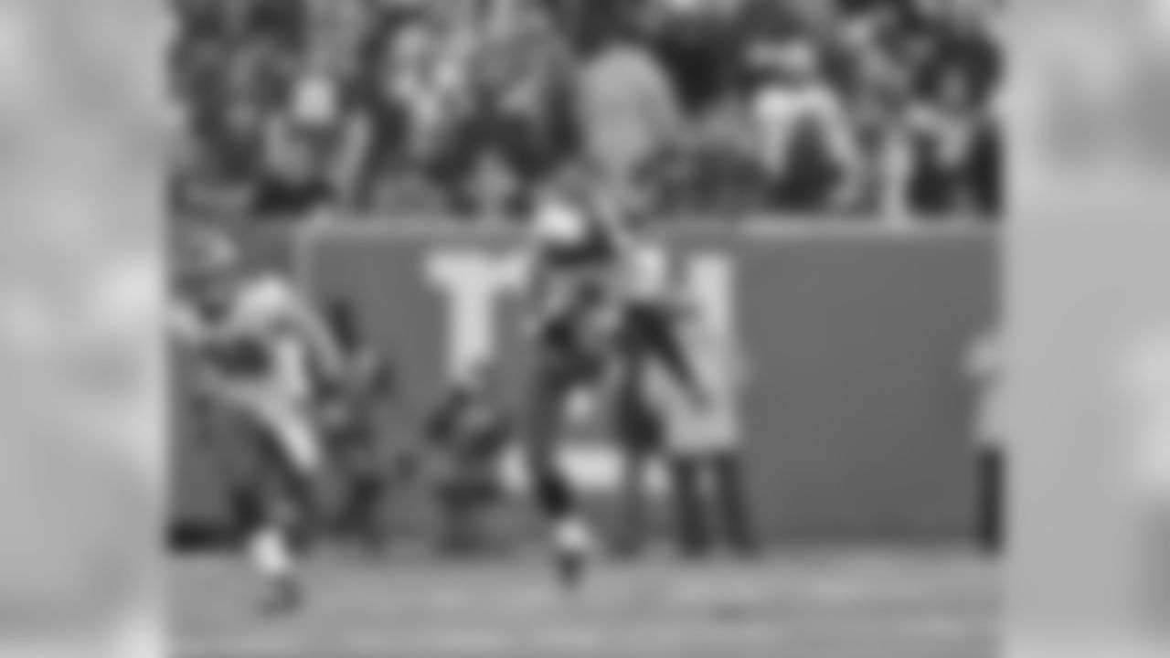 K David Akers