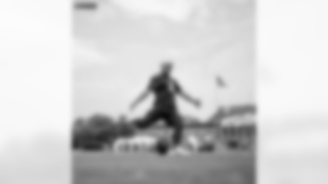 K Jake Elliott: "Back to business #Year5"