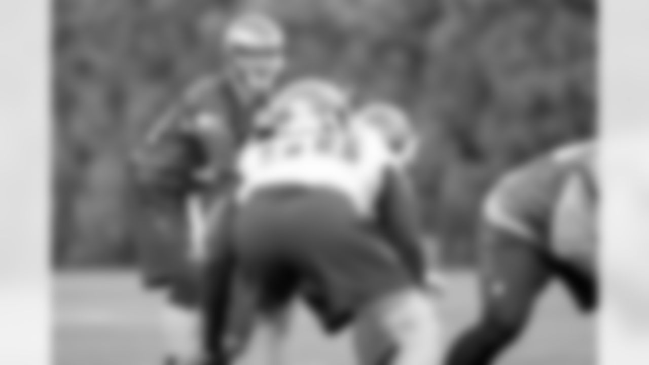 QB Carson Wentz