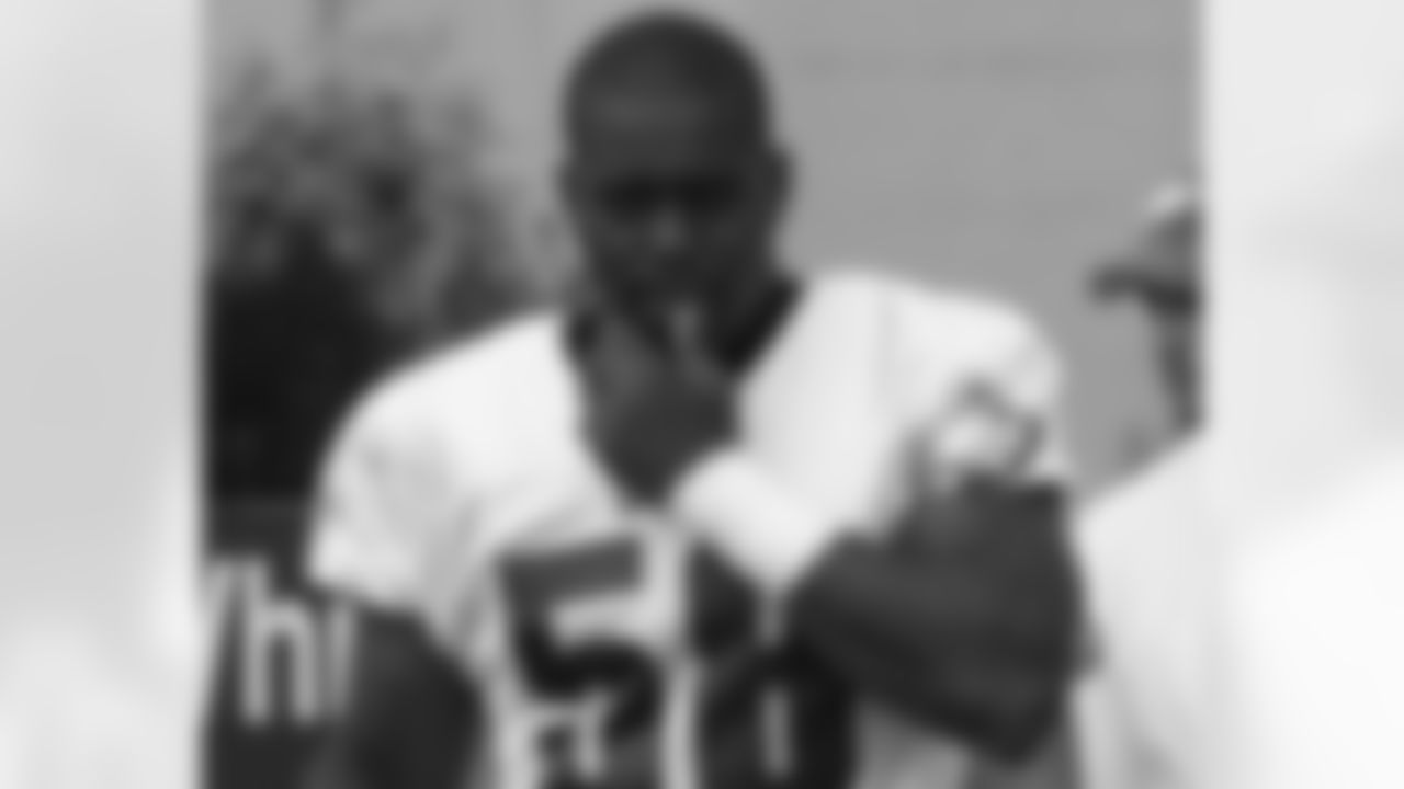 DE Trent Cole