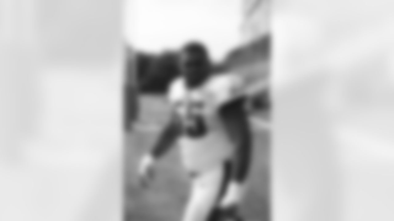 LB Brandon Graham