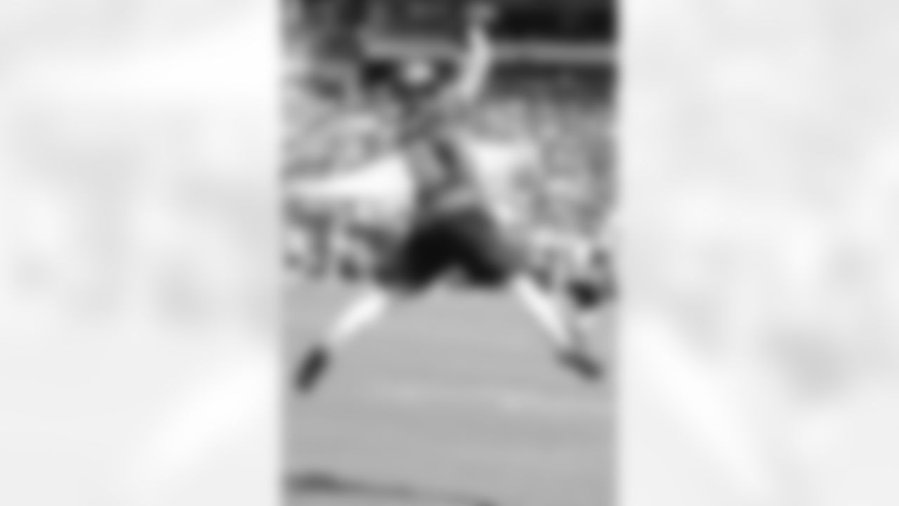 TE Derek Carrier