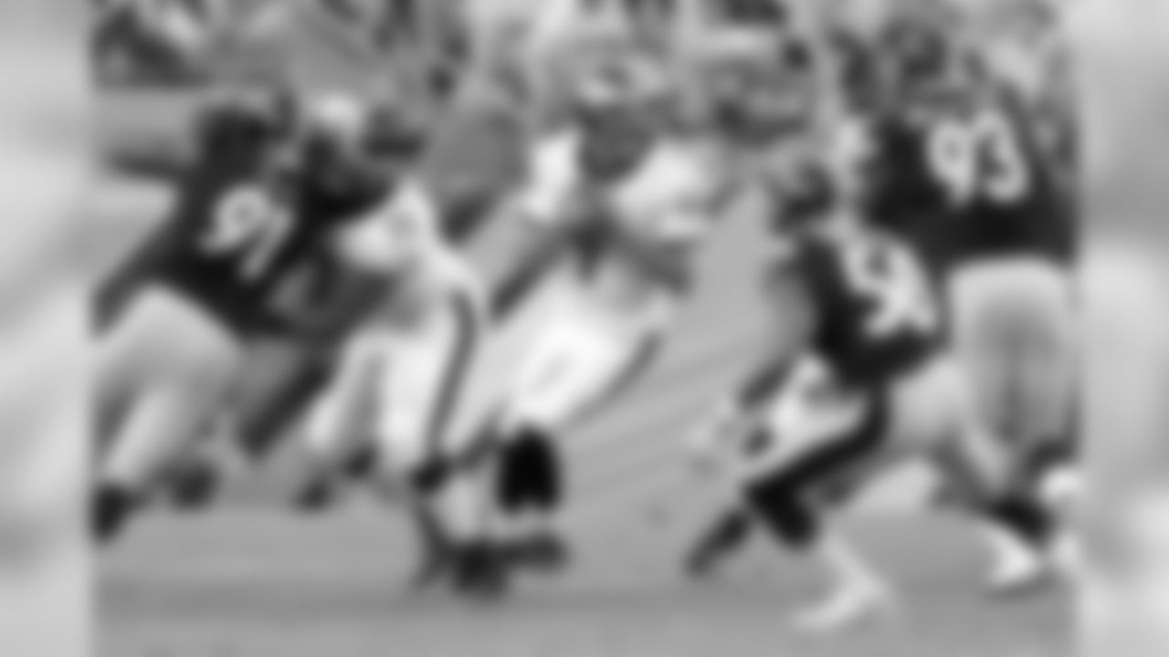 QB Sam Bradford