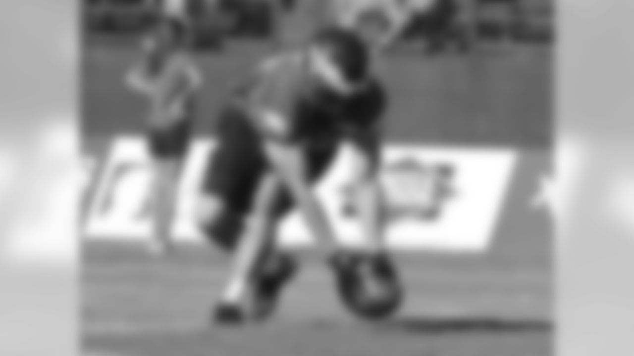 WR McKay Jacobson makes a shoestring catch