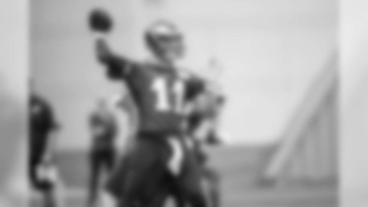 QB Carson Wentz