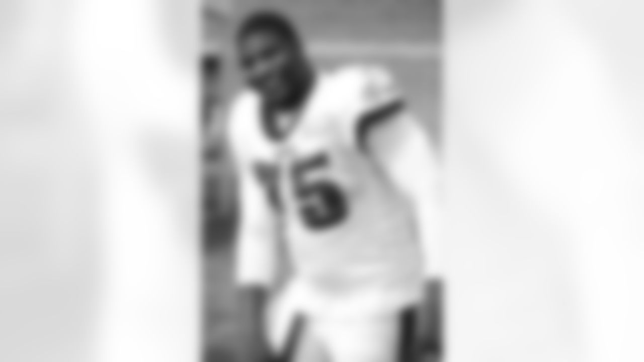 DE Vinny Curry