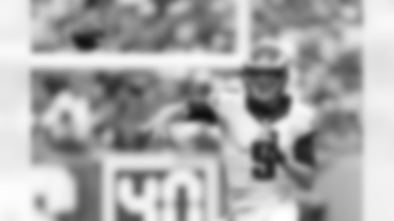 QB Nick Foles