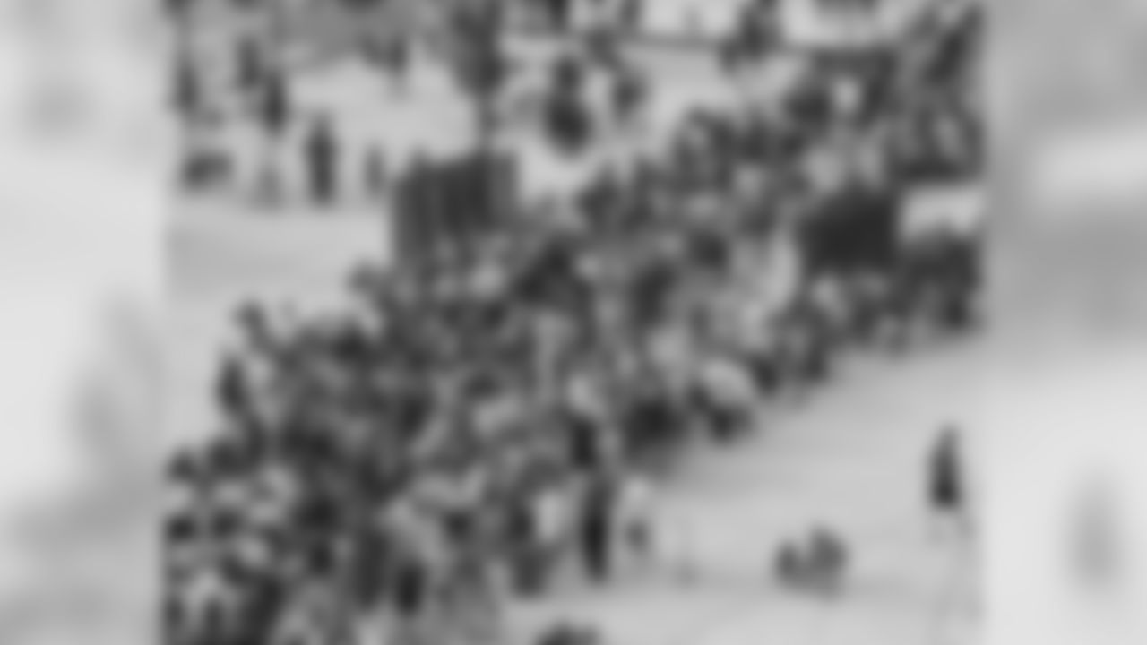 Eagles fans hit the gates early for Flight Night!