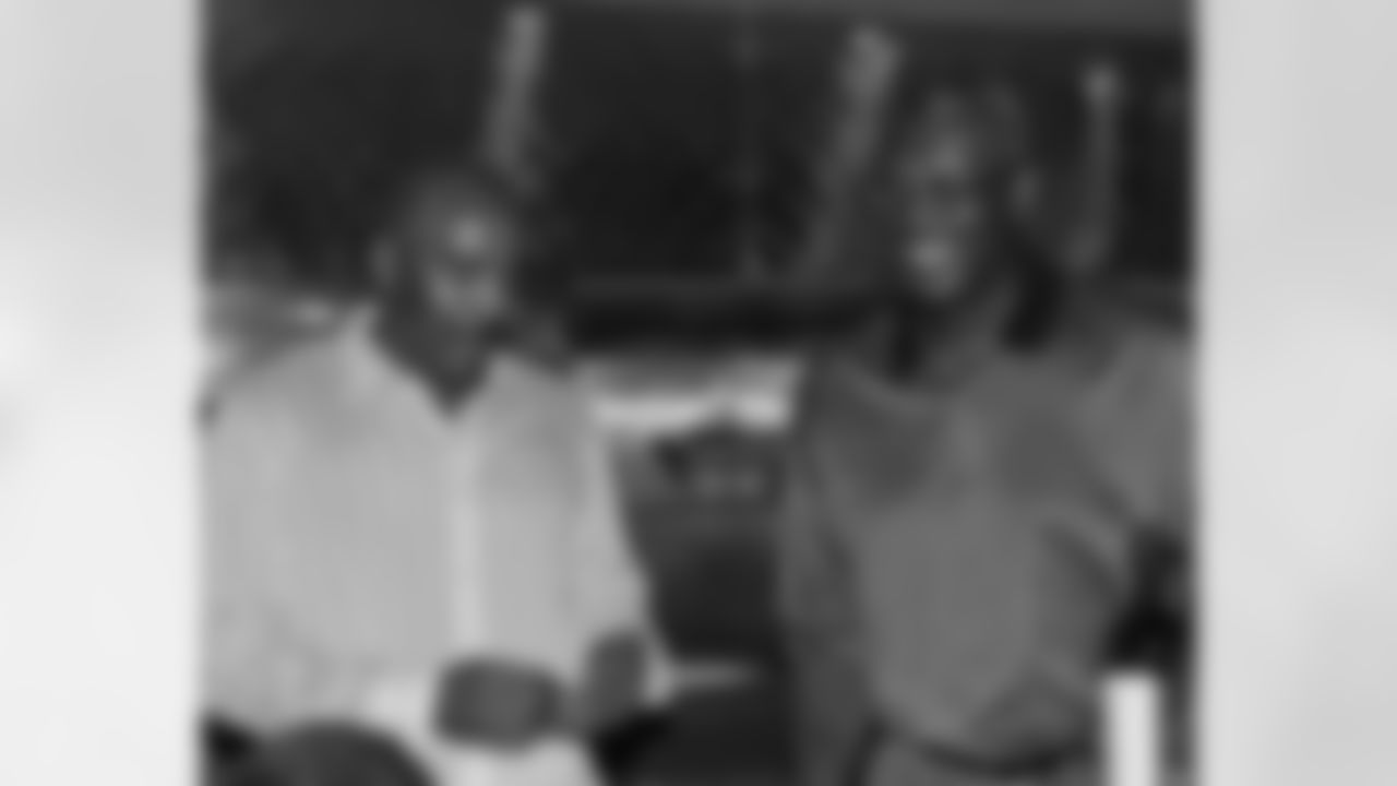 Mike Quick and Harold Carmichael