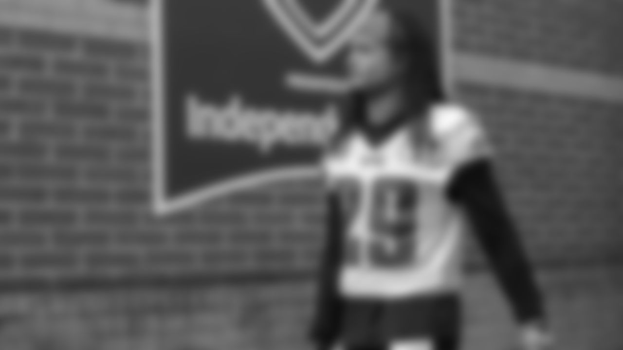 CB Avonte Maddox