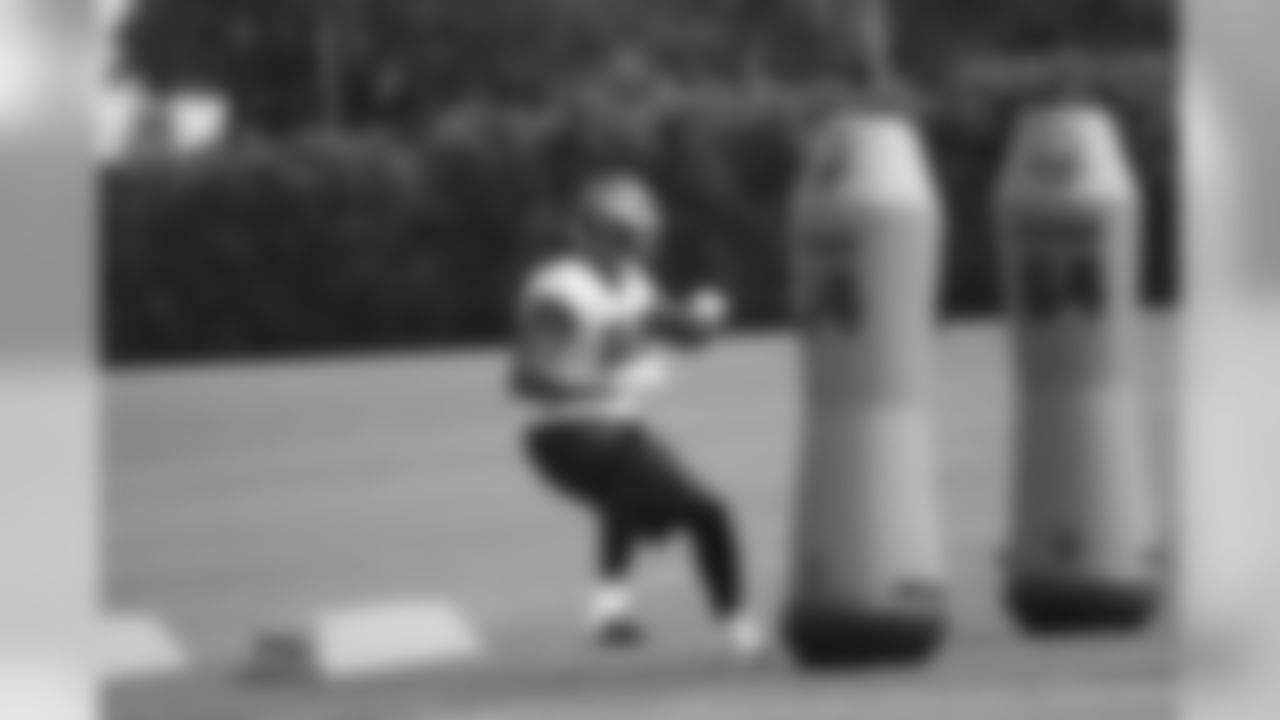 LB Marcus Smith jumps right in