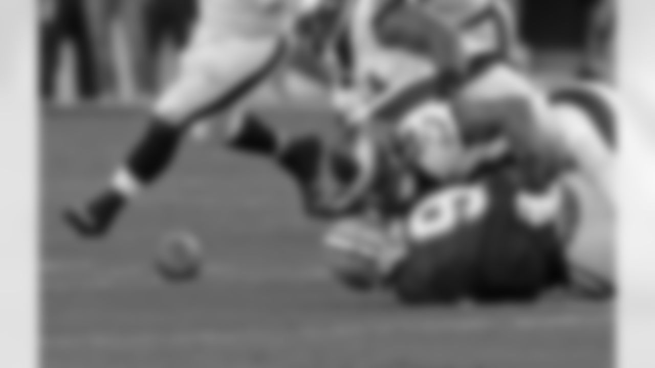 LB Jordan Hicks