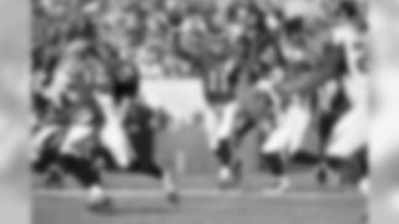 QB Carson Wentz