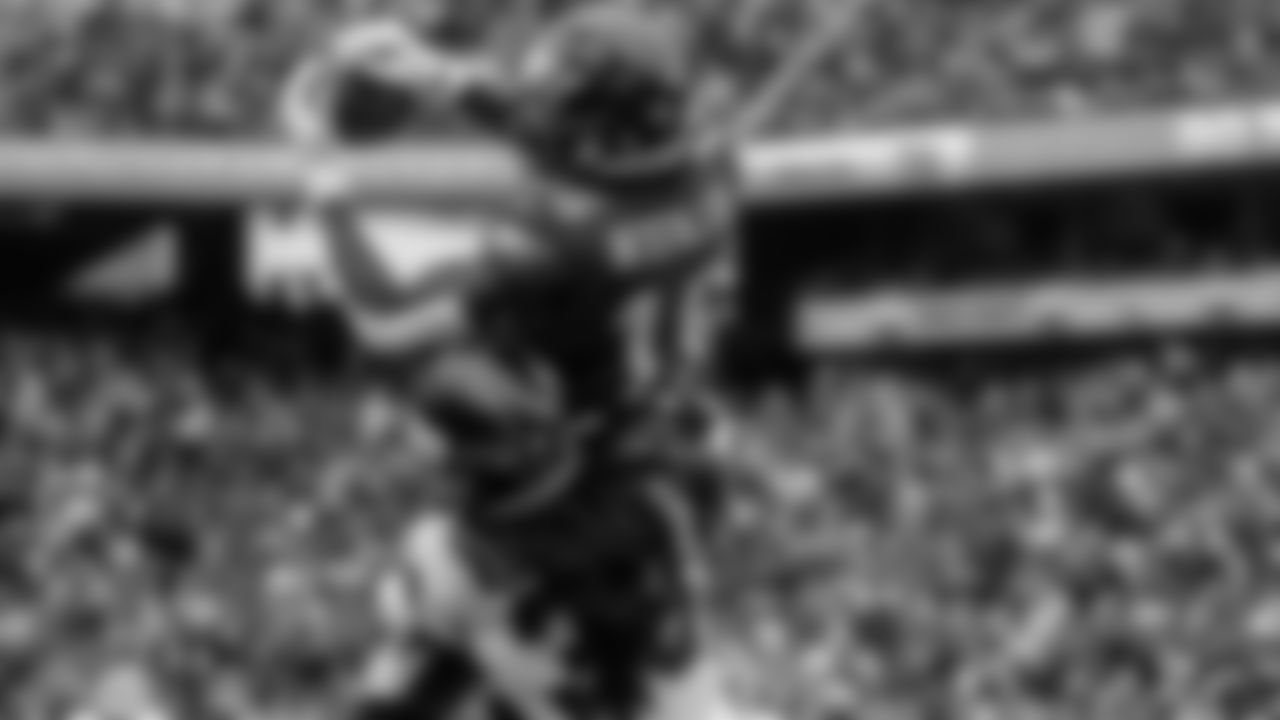 WR Quez Watkins