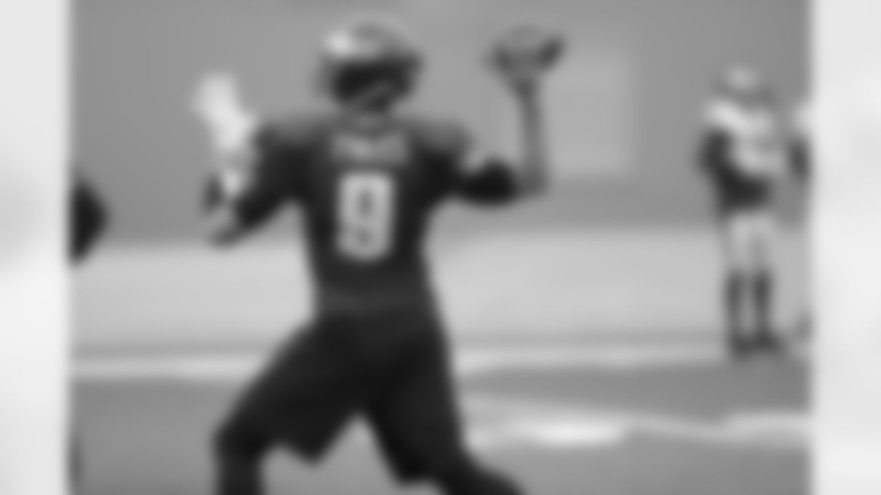 QB Nick Foles