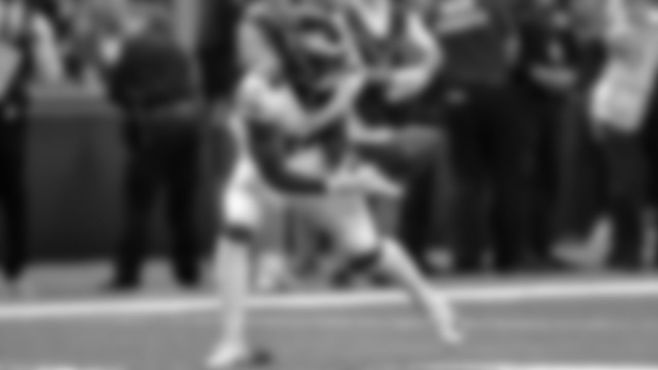 RB Miles Sanders
Philadelphia Eagles vs. Minnesota Vikings at U.S. Bank Stadium on October 13, 2019