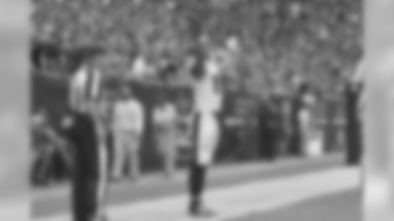 WR Jordan Matthews celebrating his touchdown