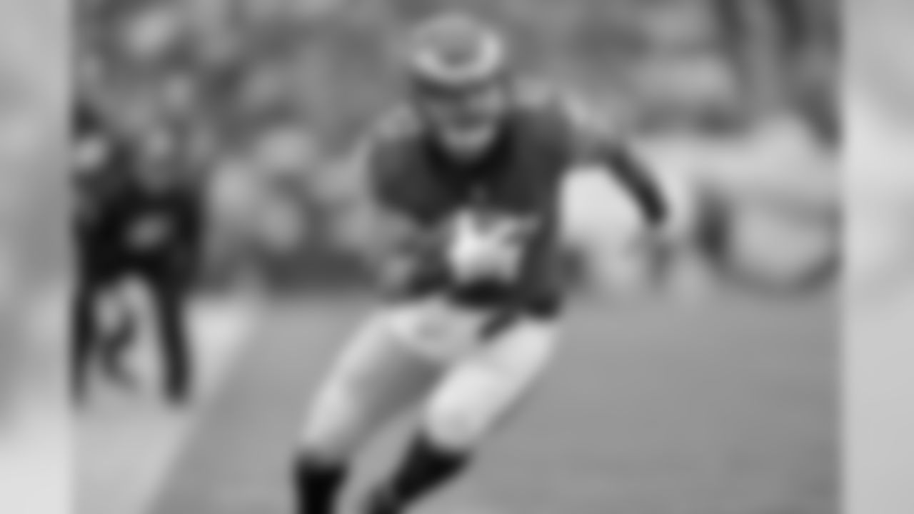 TE Trey Burton