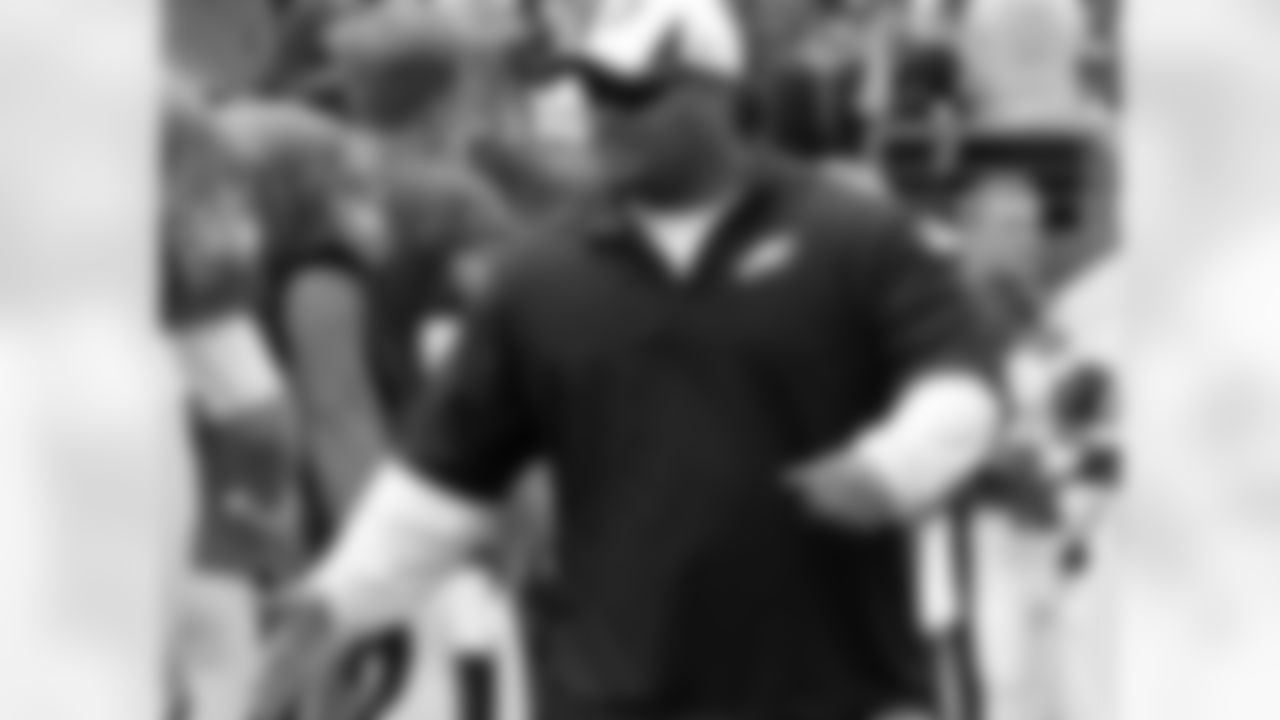 Former RB and current running backs coach Duce Staley