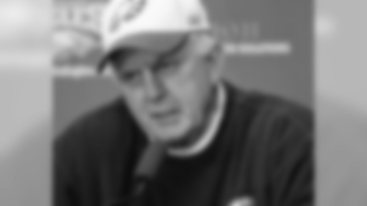 Defensive coordinator Jim Johnson