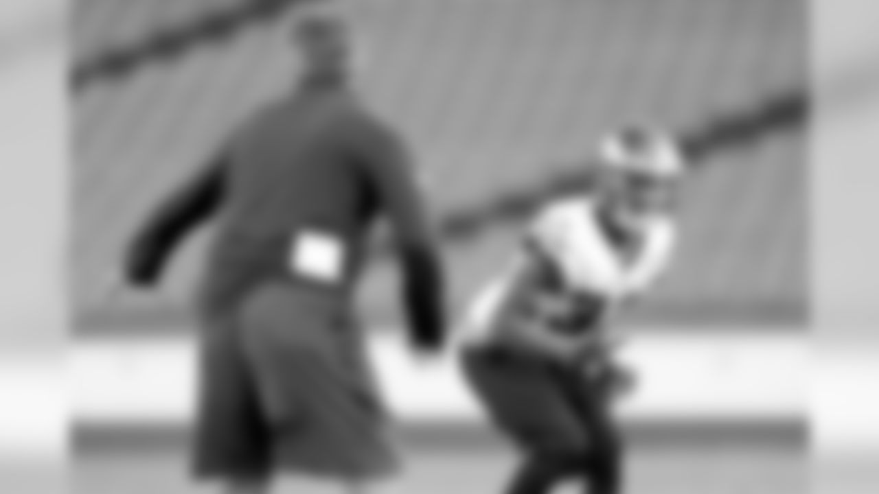 CB Rasul Douglas backpedals.