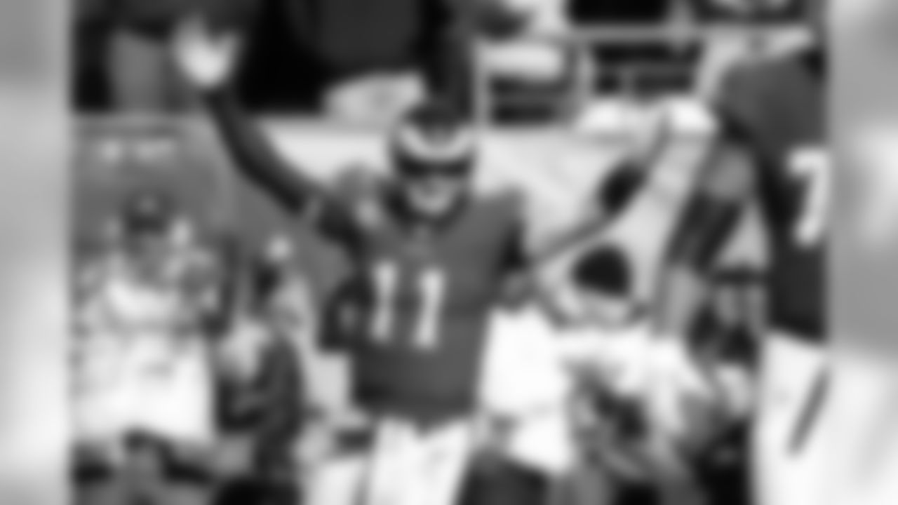QB Carson Wentz