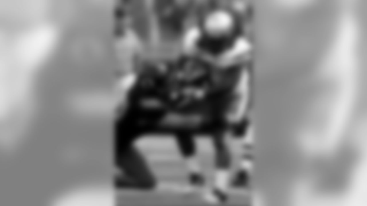 LB Casey Matthews making a tackle back in his college days