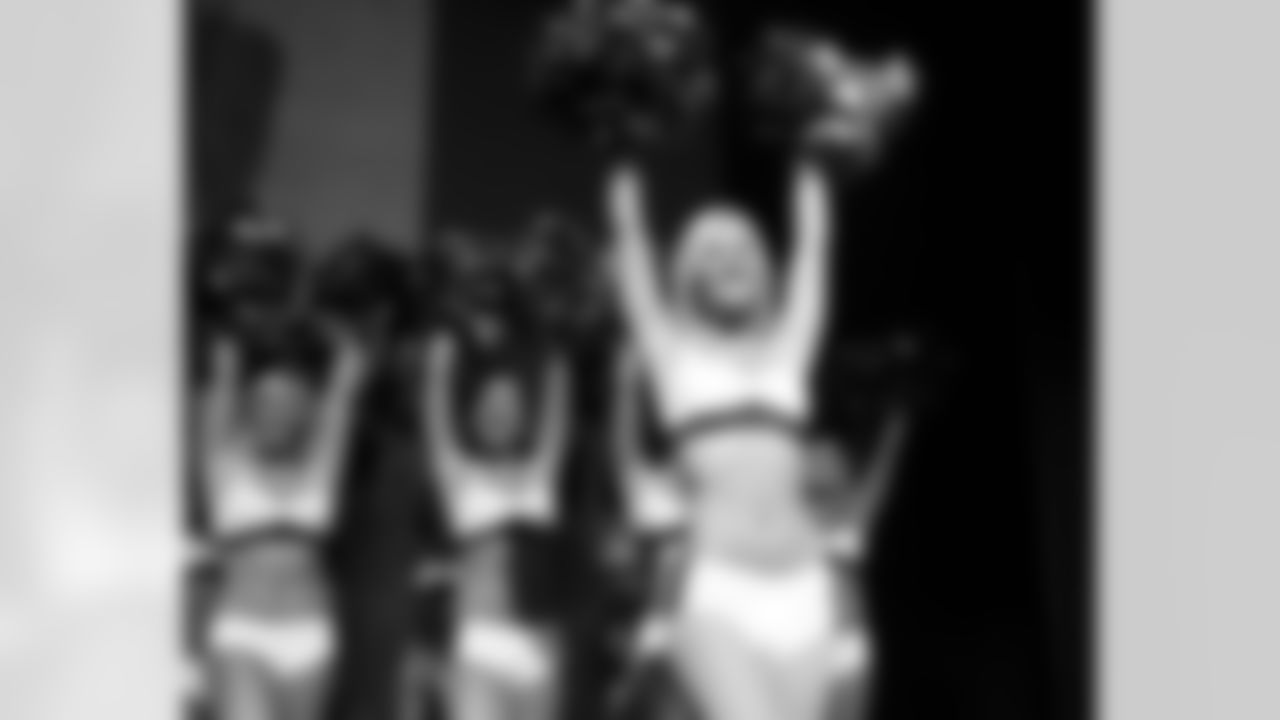 Calendar cover girl Devan led an E-AG-L-E-S cheer to conclude the show