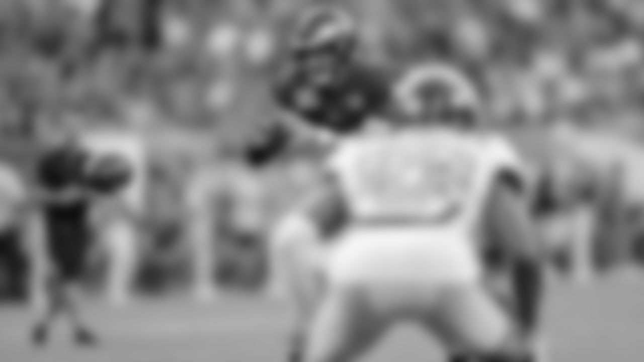 QB Carson Wentz