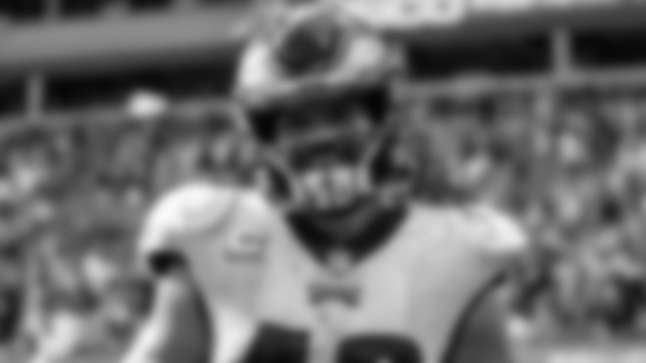 LB Alex Singleton