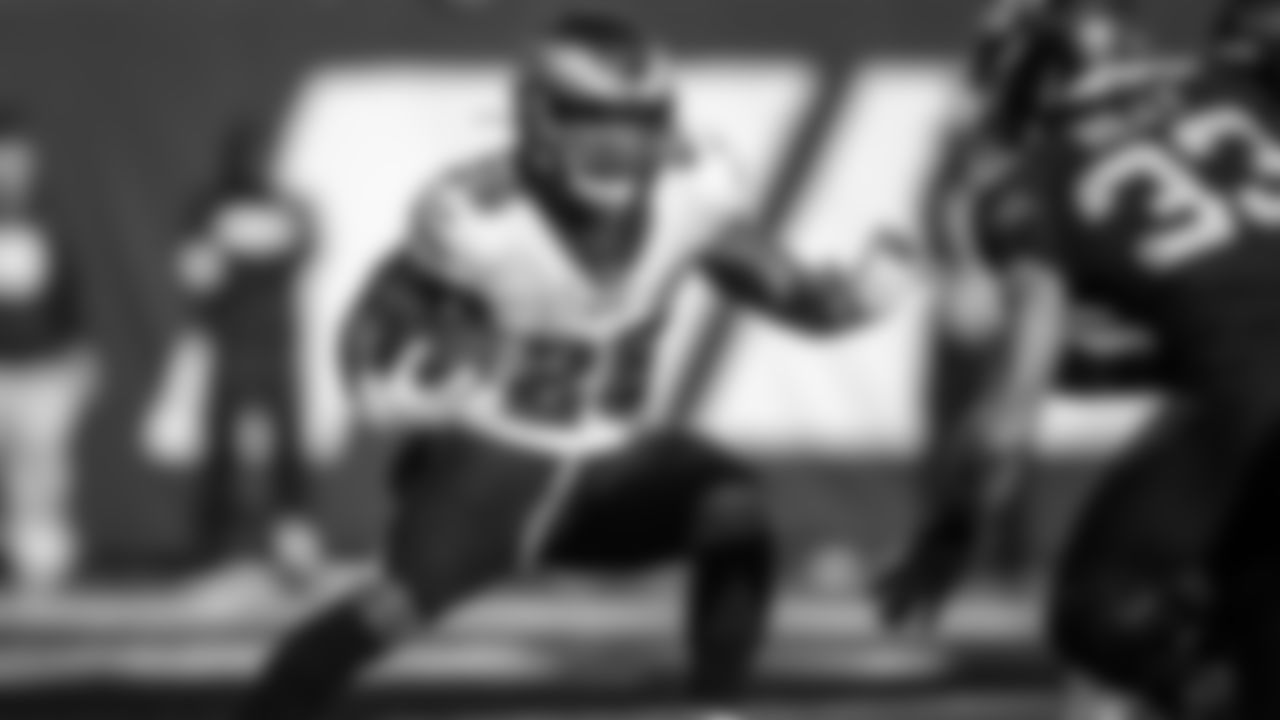 RB Miles Sanders
